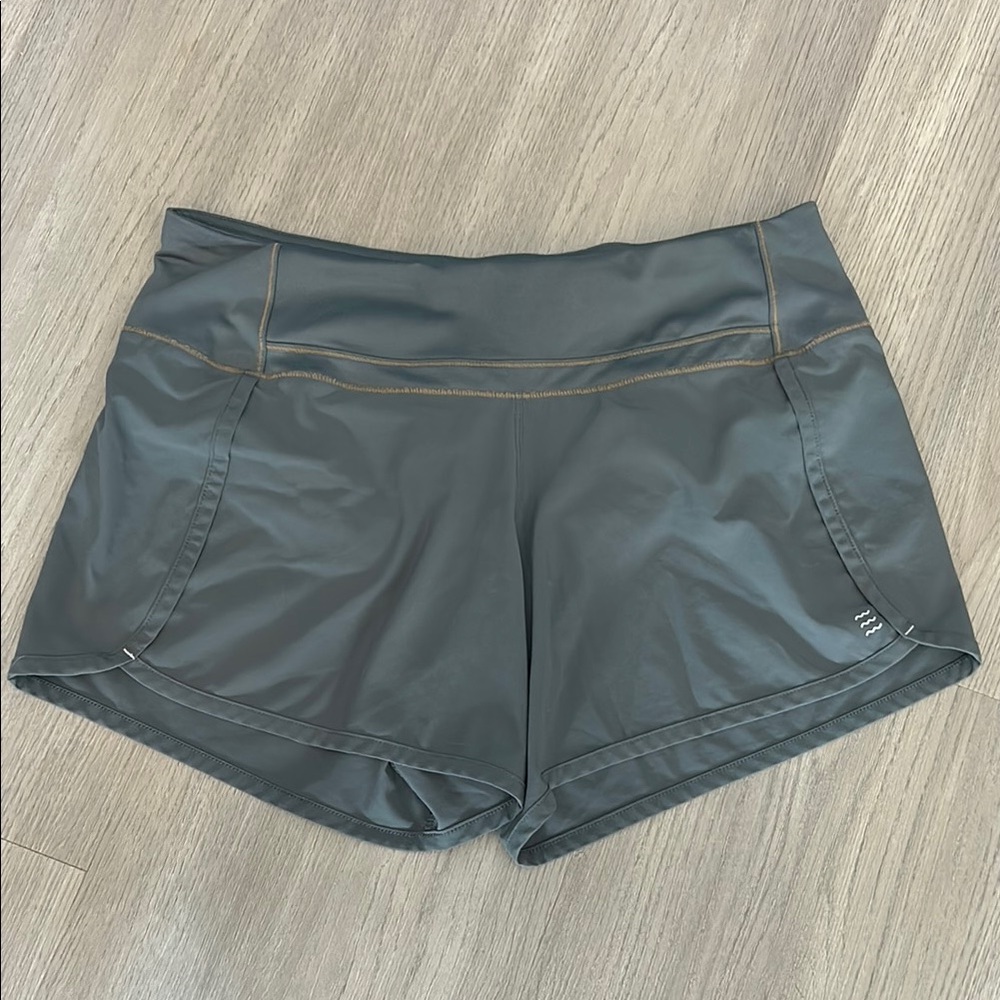 Women's free fly apparel breeze lined bamboo shorts Medium